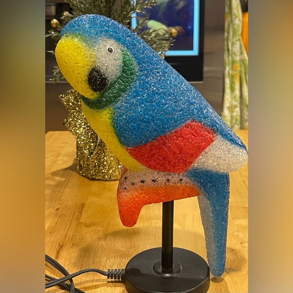 Rare Vintage Popcorn plastic Parrot lamp on a metal stand Lovely accent lamp - Picture 8 of 16